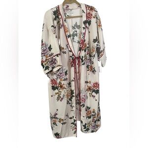 NWT Haute Monde Floral  Kimono Robe with Tie size 1X 🌸🌹🌺🪻